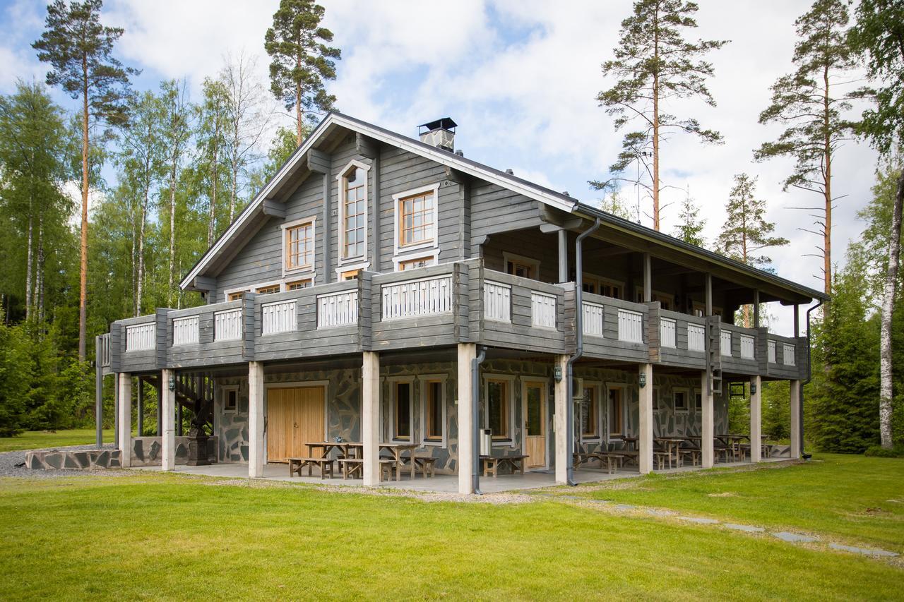 Hotel Kuus-Hukkala Harkala  Exterior foto